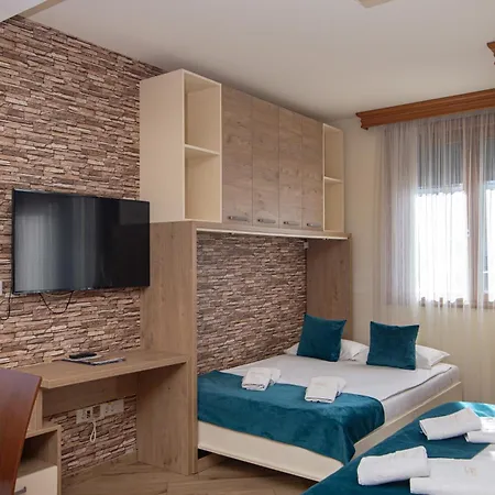 Central Inn-2
